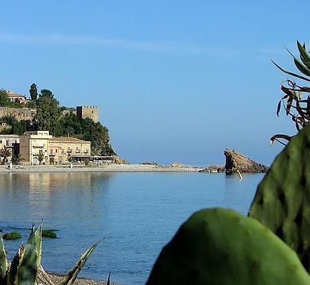 Casa Vacanze Verde Mare Castel di Tusa Exterior foto