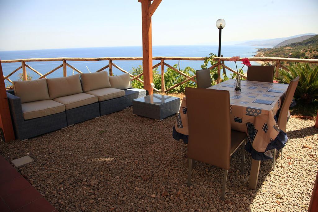 Casa Vacanze Verde Mare Castel di Tusa Exterior foto