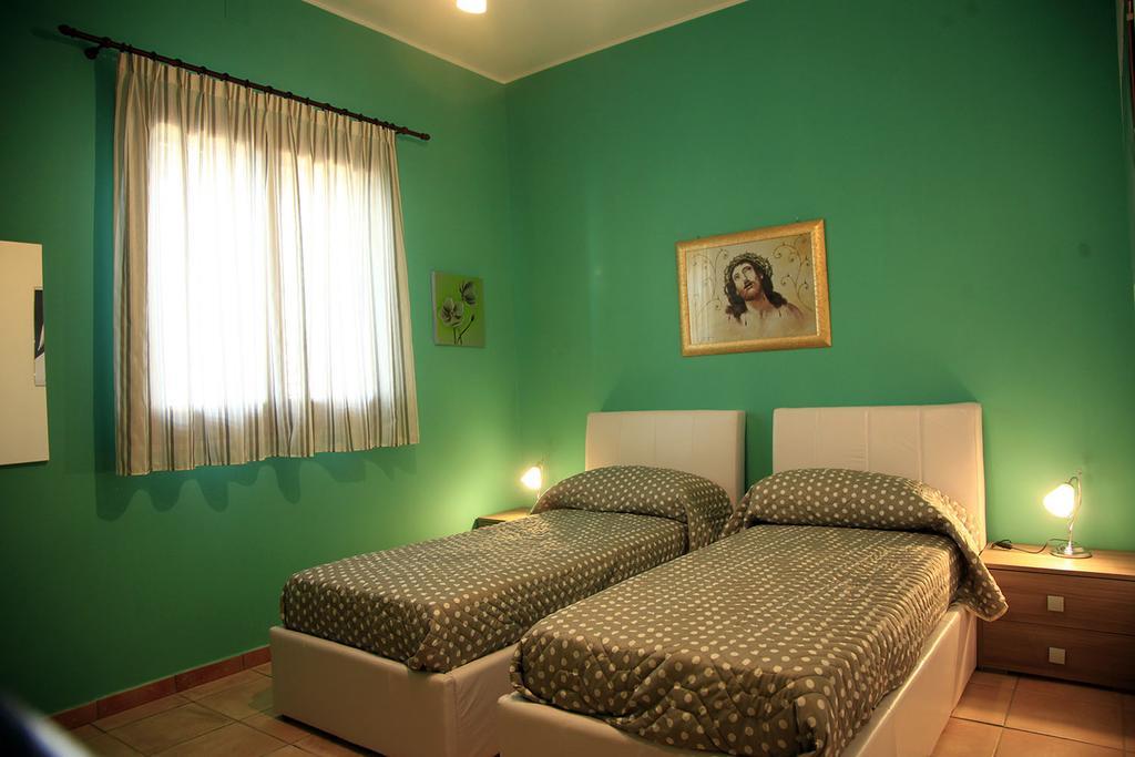 Casa Vacanze Verde Mare Castel di Tusa Exterior foto